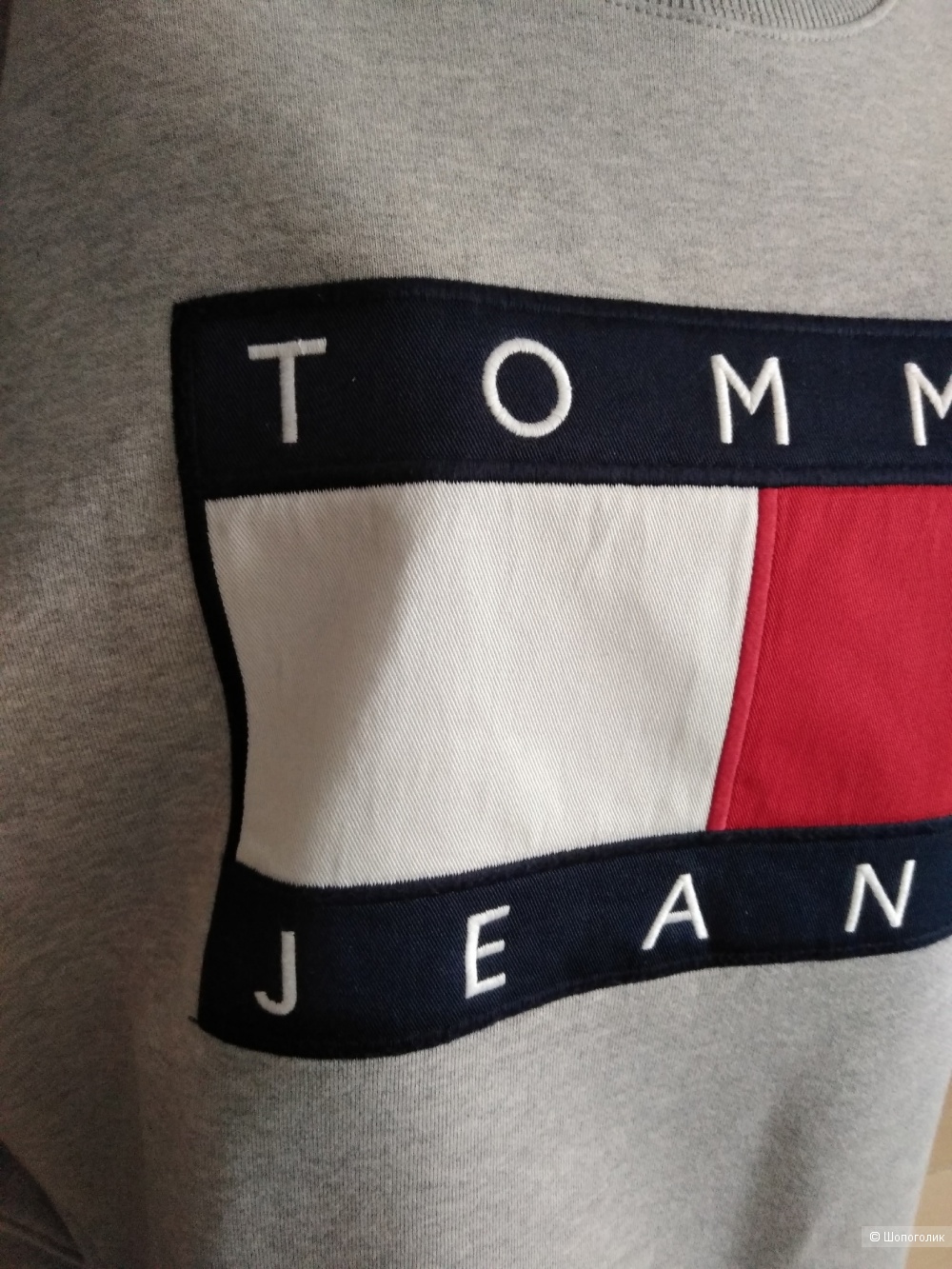 Свитшот Tommy Hilfiger. Размер: М (на 44-46)