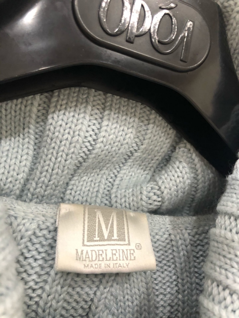 Свитер MADELEINE . Размер 48-50.Oversize.