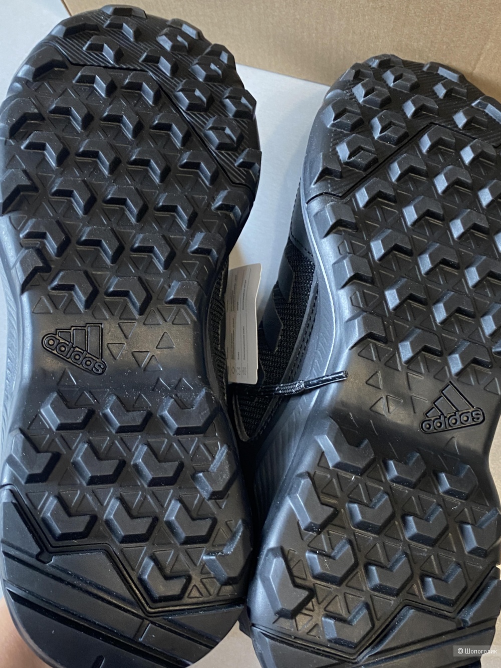 Кроссовки Adidas terrex. Размер 7US/40EUR