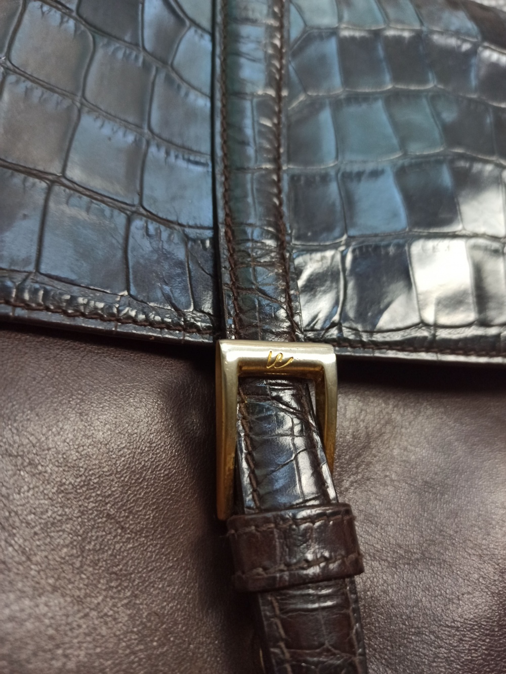 Кожаная сумка Liz Claiborne