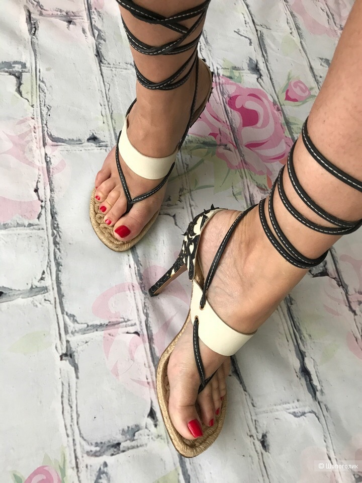 Босоножки от Gucci 40