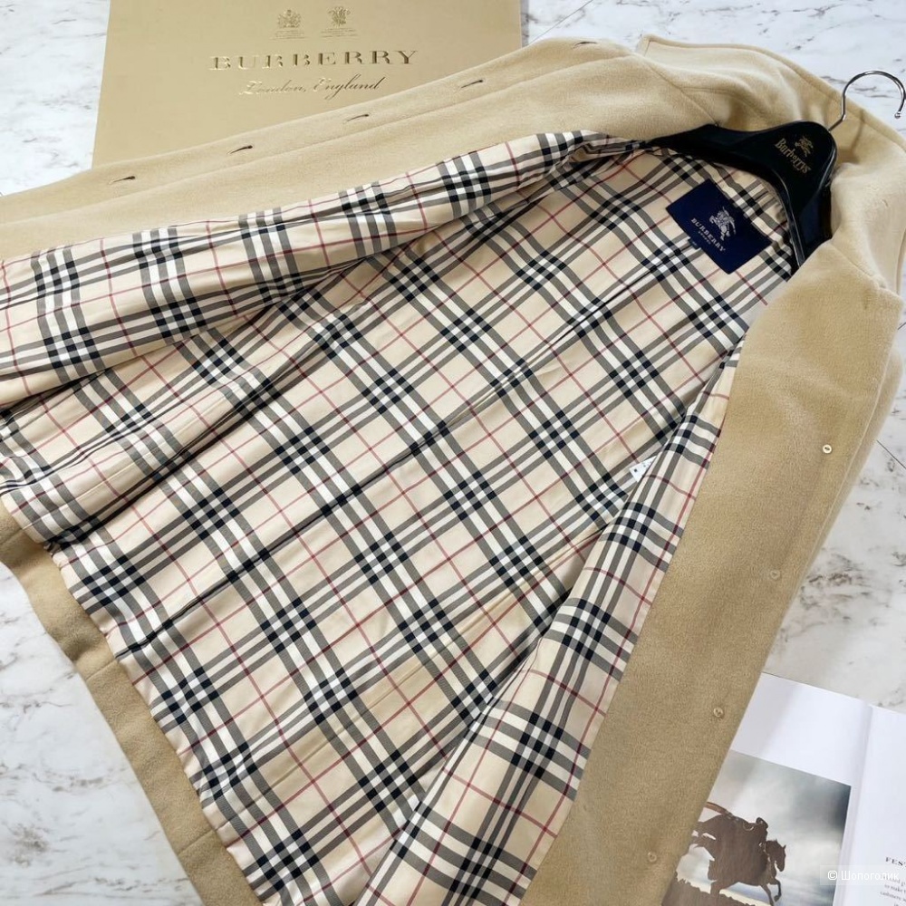 Теплое женское пальто Burberry