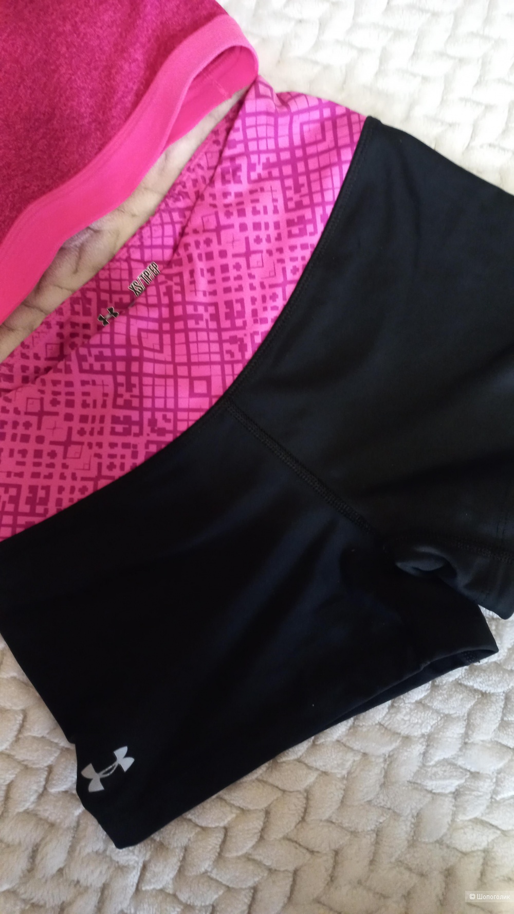 Комплект для спорта топ Nike S и шорты Under Armour Xs, S