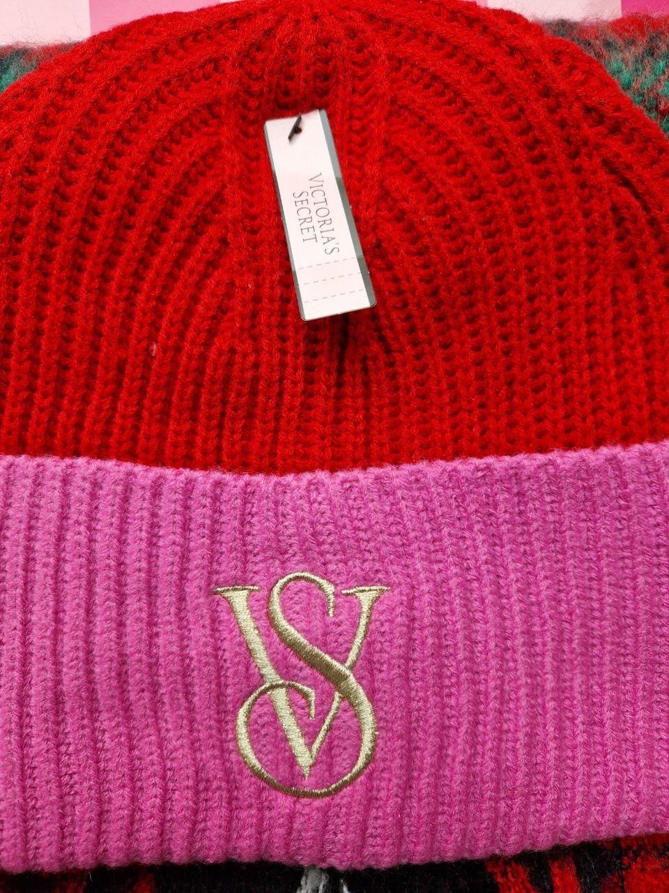 Комплект Victoria's Secret: шапка и шарф