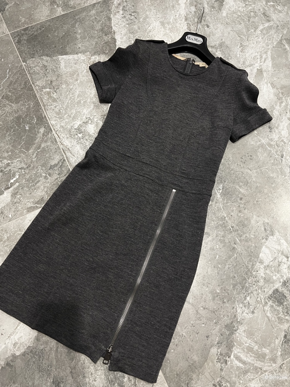 Платье Burberry размер 42s