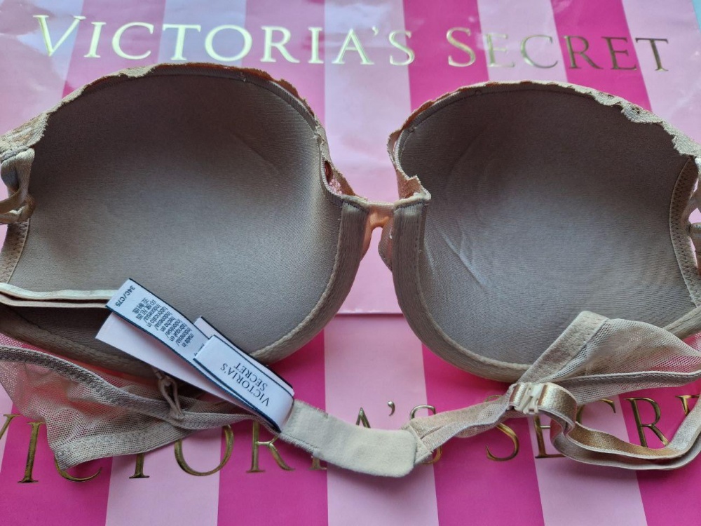 Комплект белья Victoria's Secret 34C/M