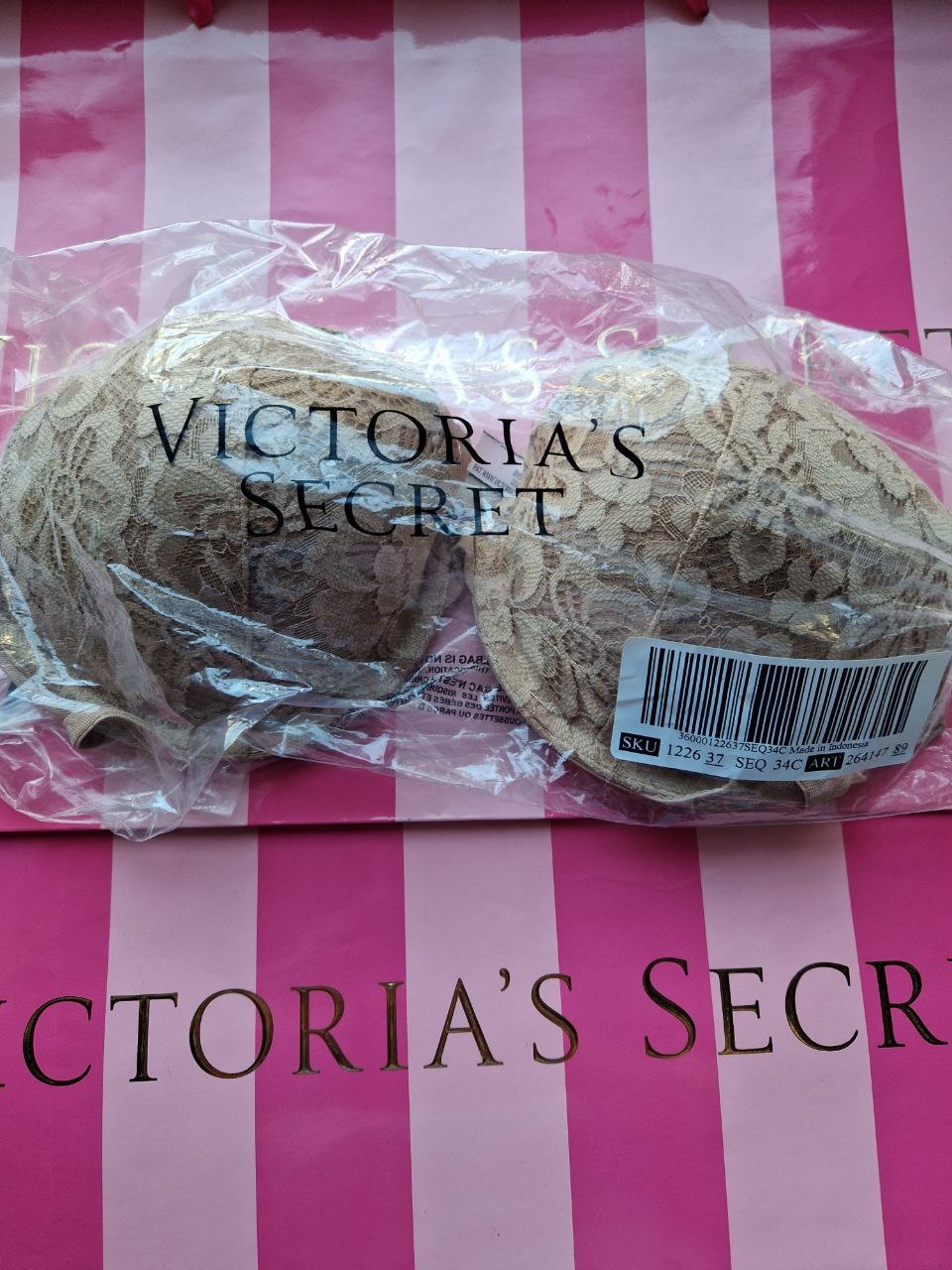 Комплект белья Victoria's Secret 34C/M