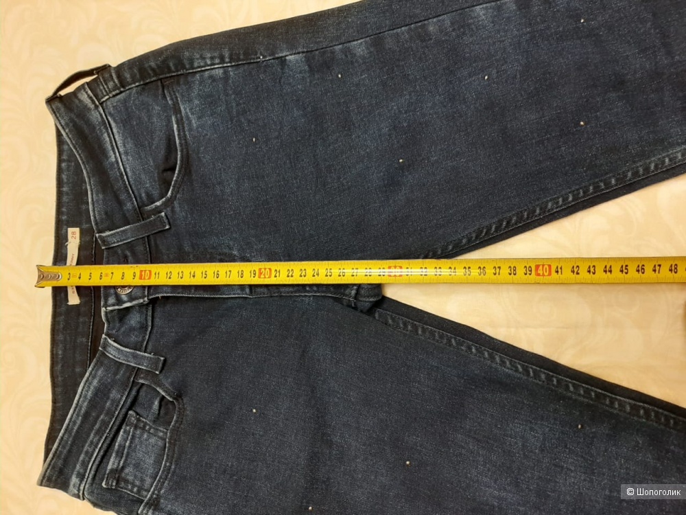 Джинсы Levi's маркировка 28