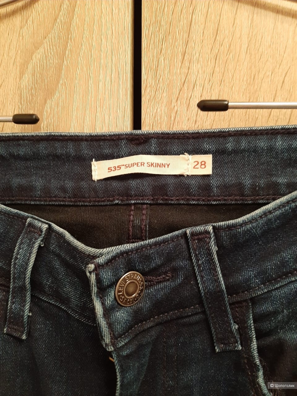 Джинсы Levi's маркировка 28
