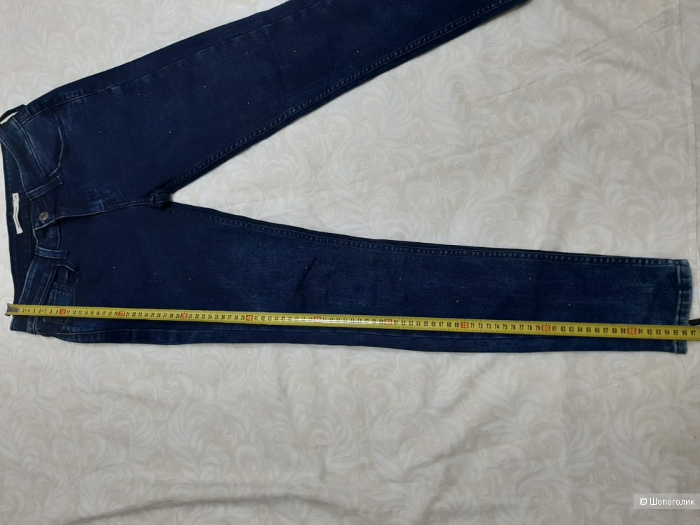 Джинсы Levi's маркировка 28