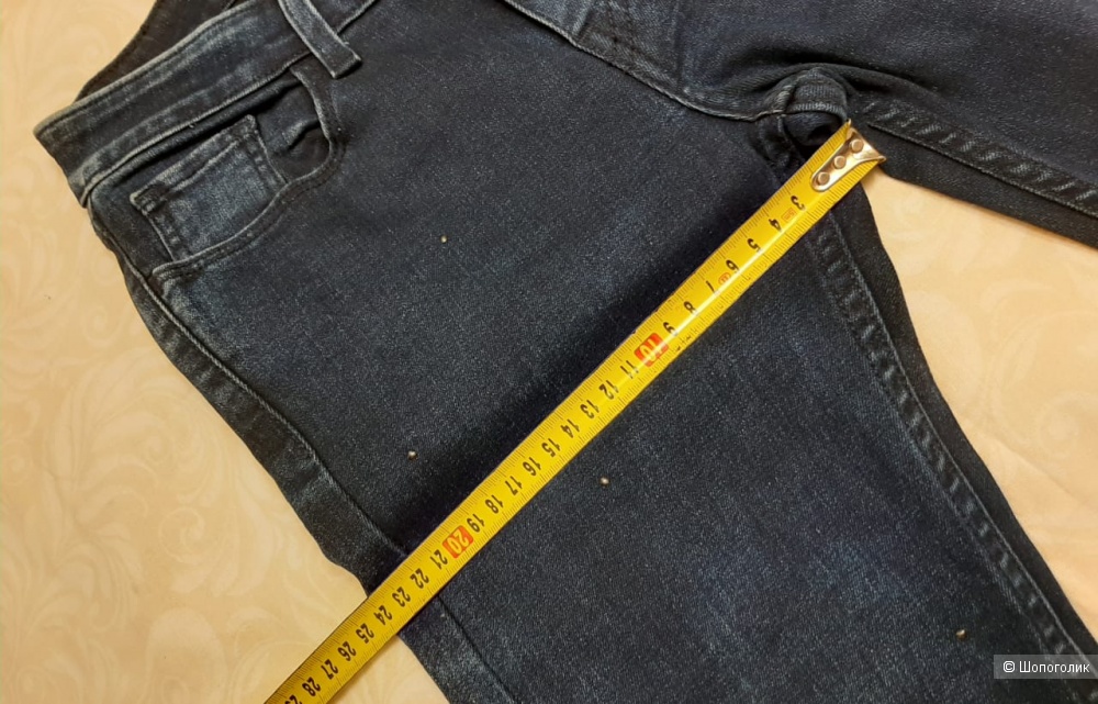 Джинсы Levi's маркировка 28