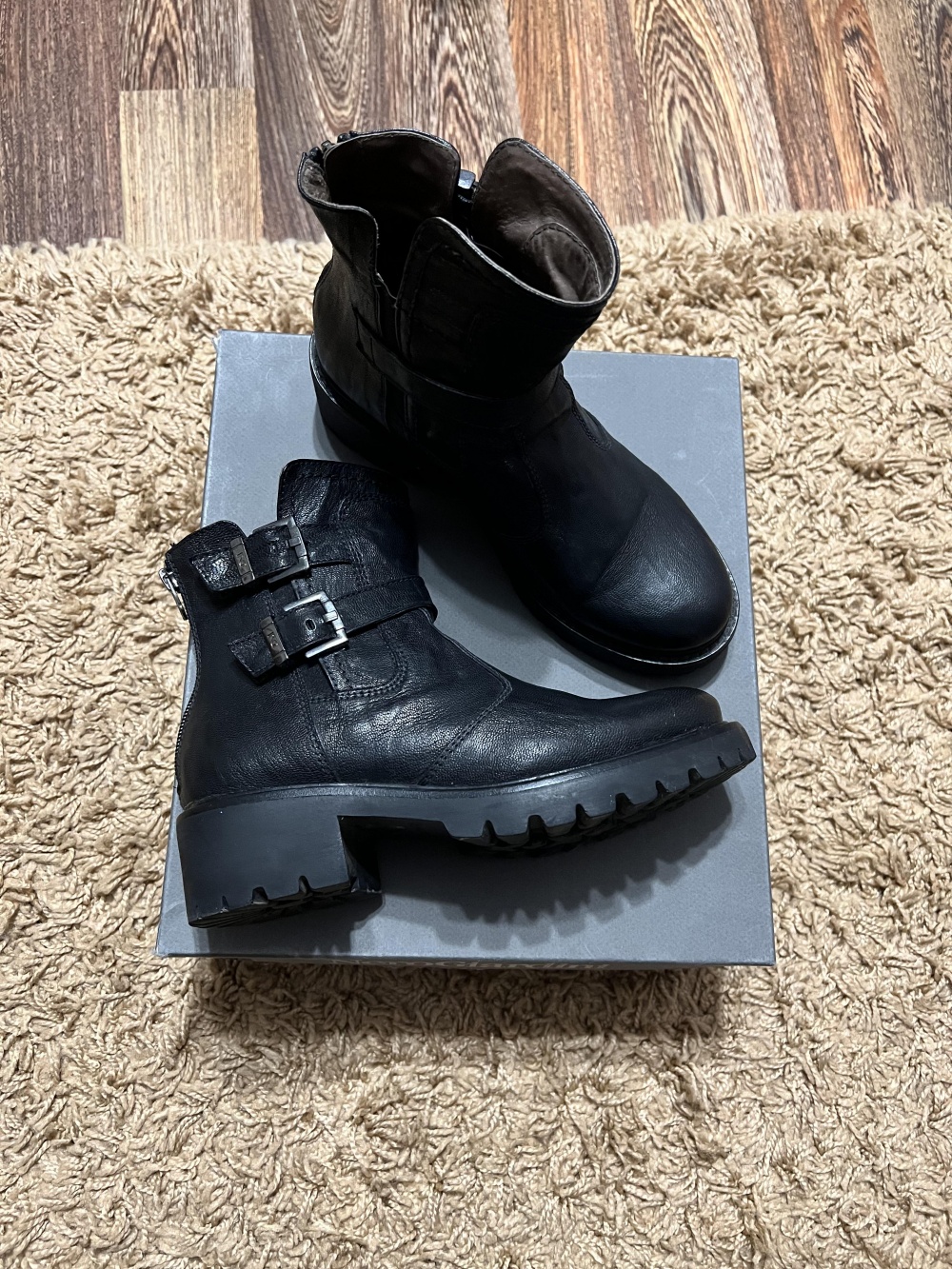 Ботинки Nero Giardini  размер 36