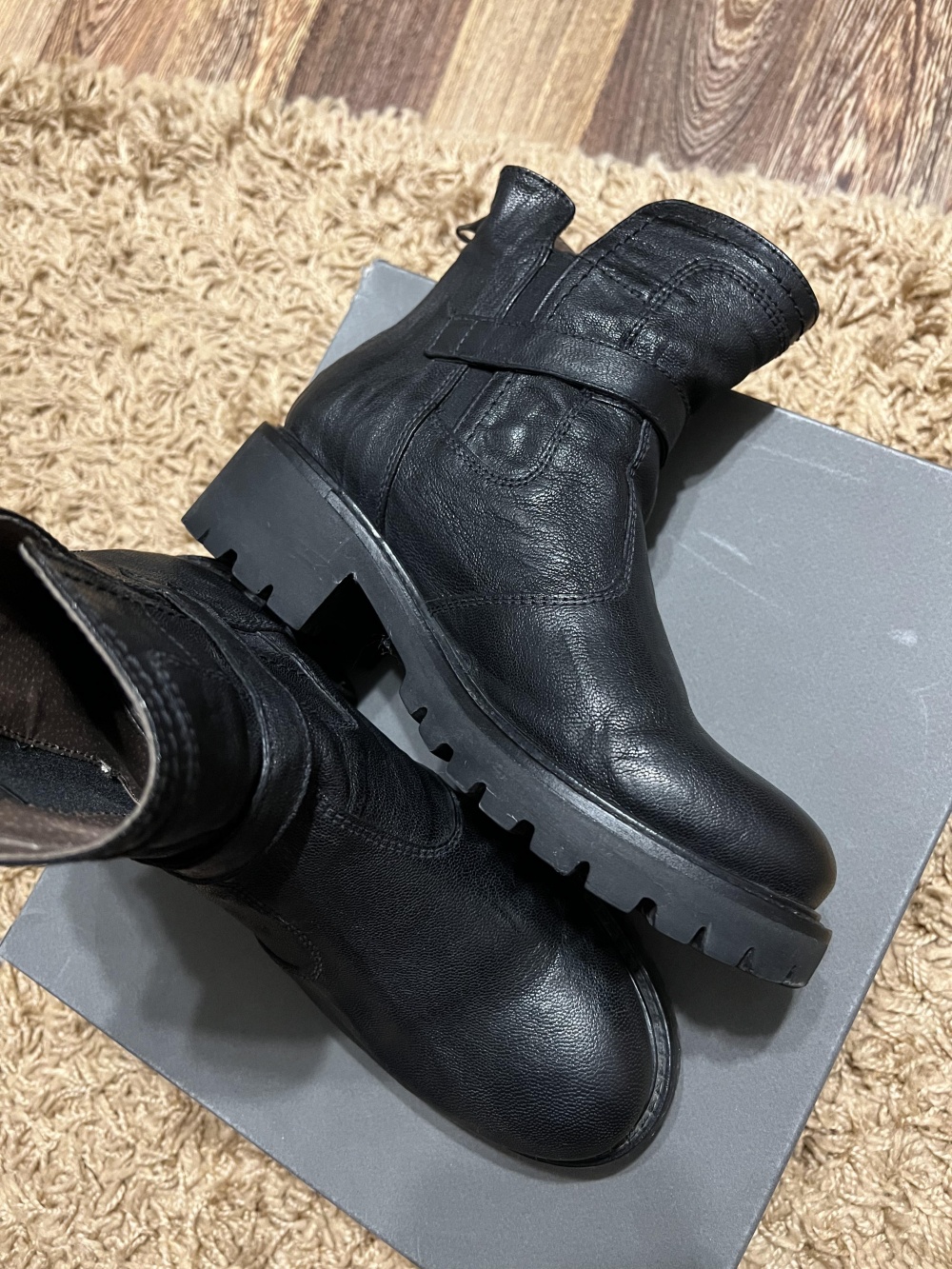 Ботинки Nero Giardini  размер 36