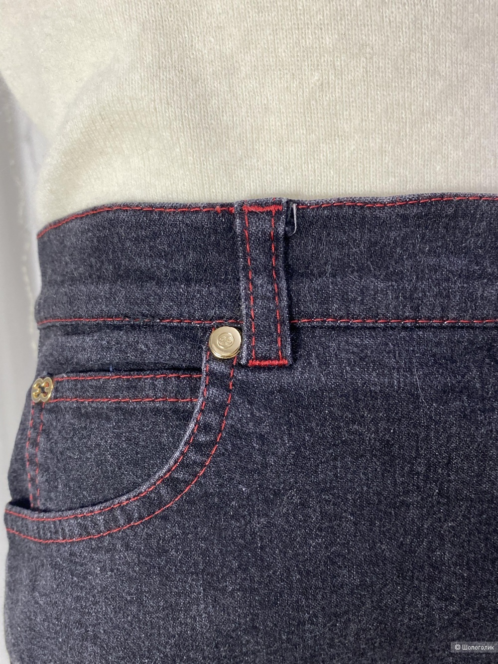 Джинсы Escada 38