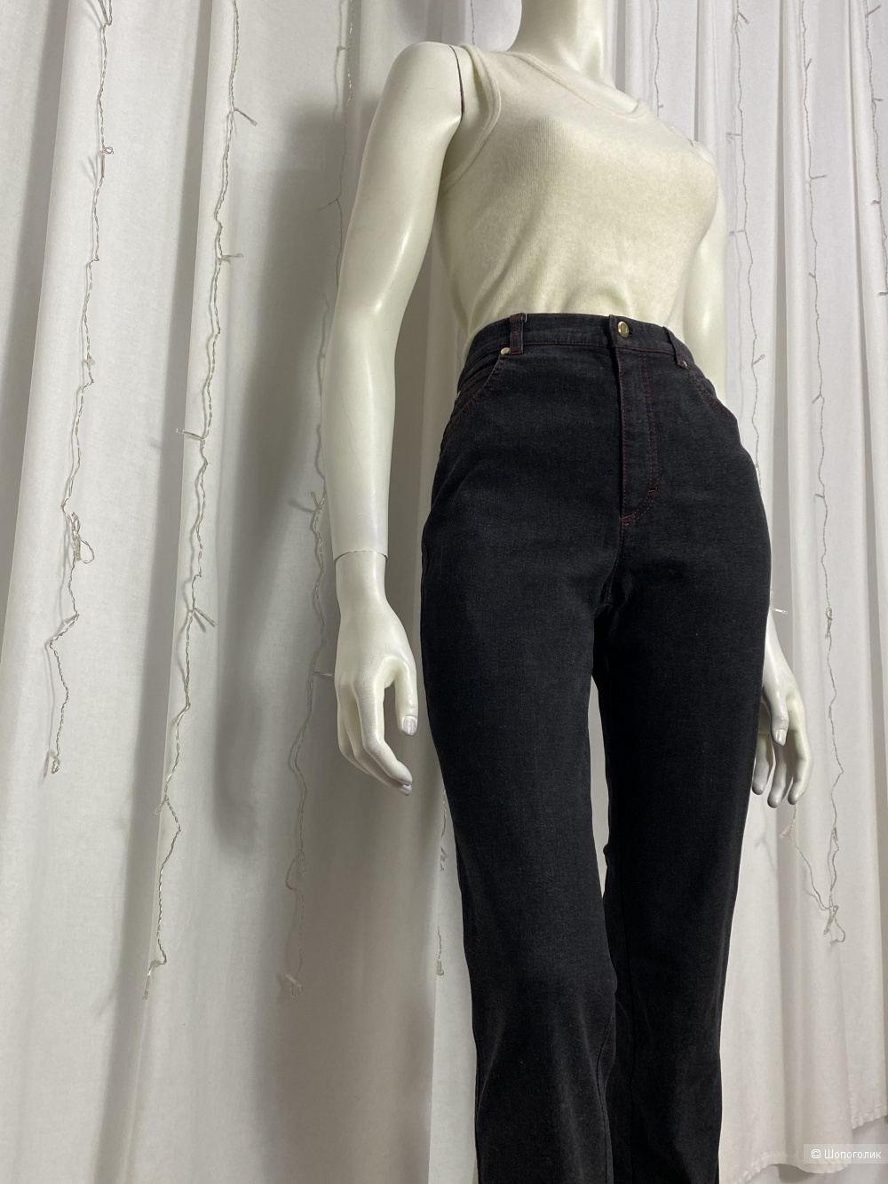 Джинсы Escada 38