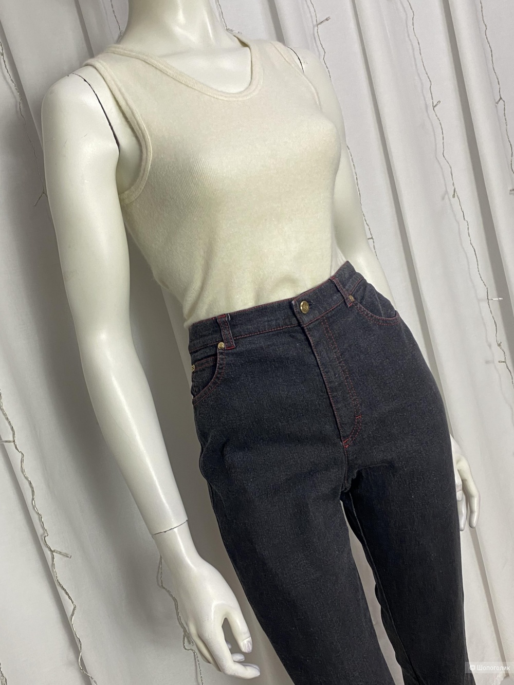 Джинсы Escada 38