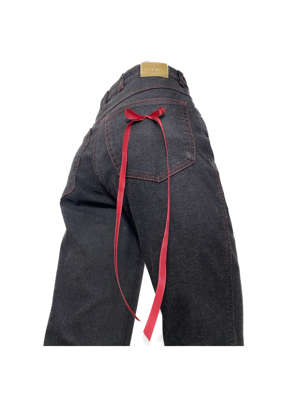 Джинсы Escada 38