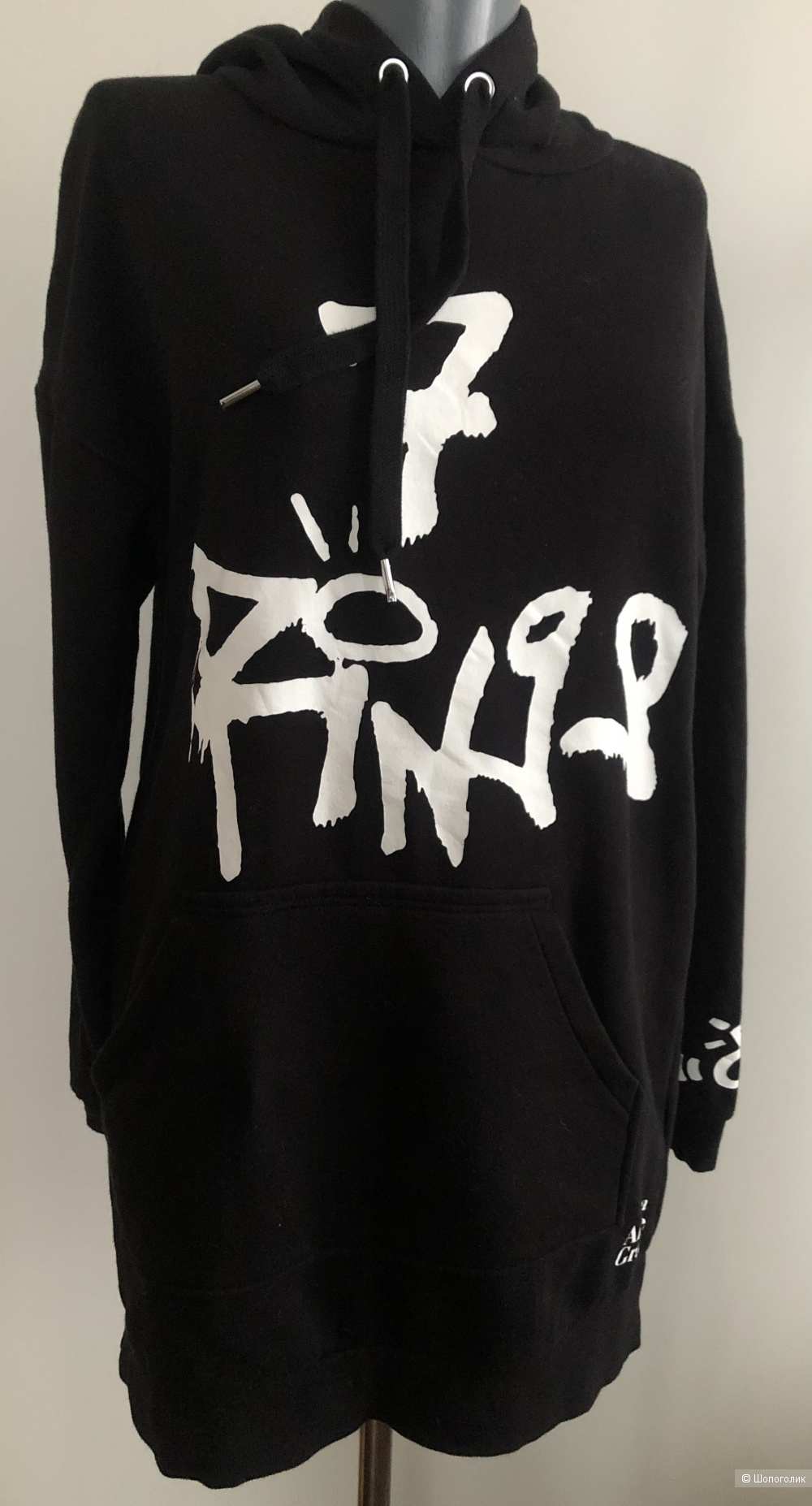 Свитшот H&M Printed Ariana Grande, черный размер XS