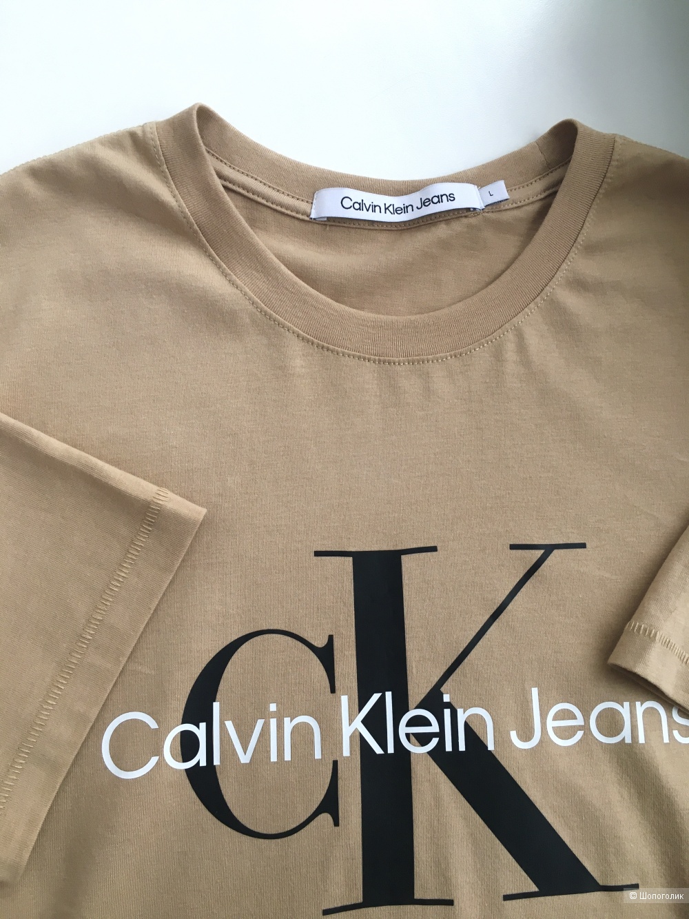 Футболка Calvin Klein Jeans, размер L (S/M)