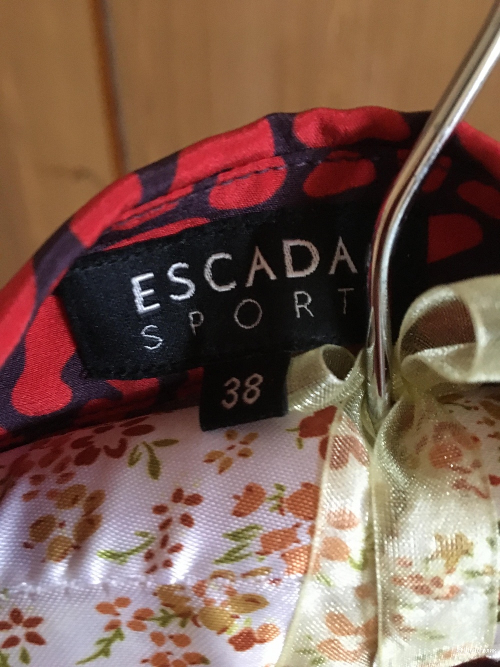 Блузка Escada 38 на ярлыке