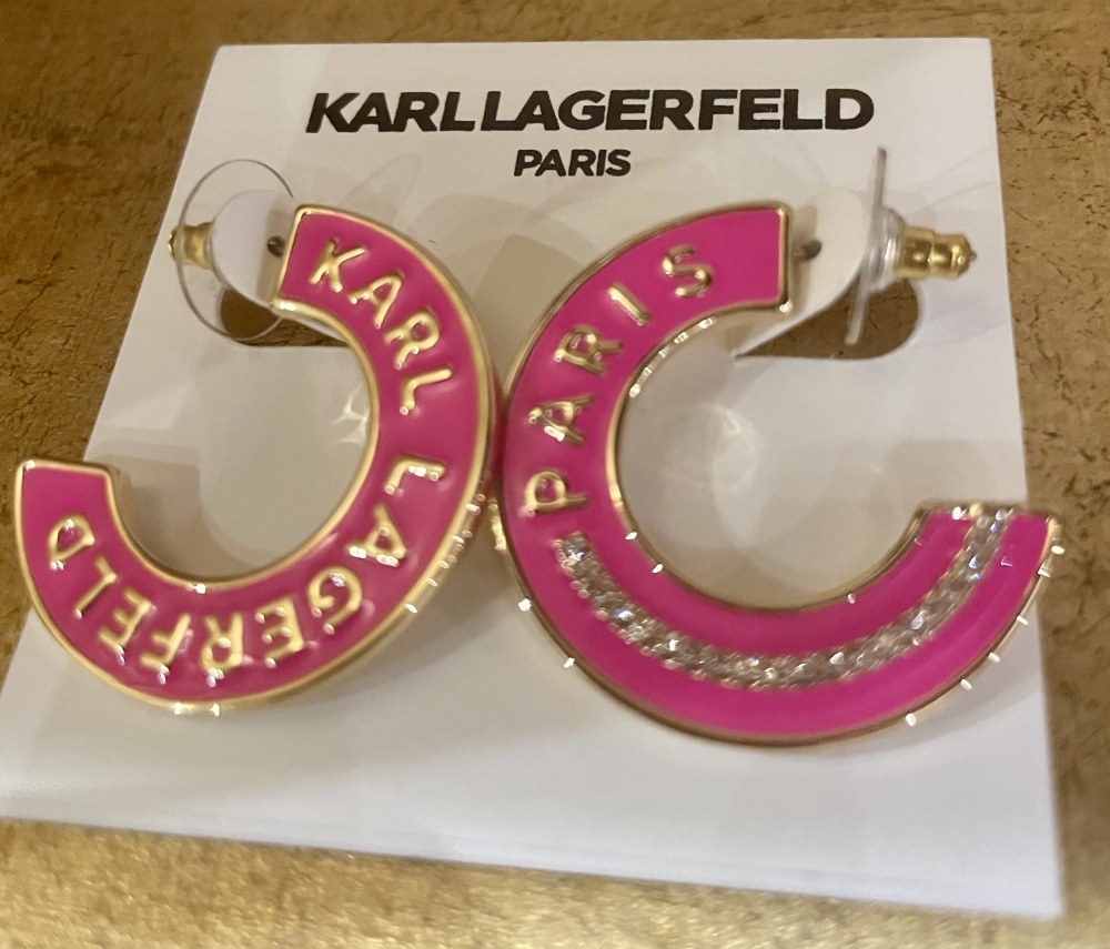 Серьги Karl Lagerfeld.