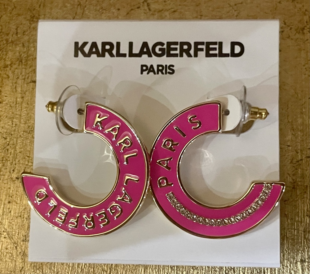 Серьги Karl Lagerfeld.