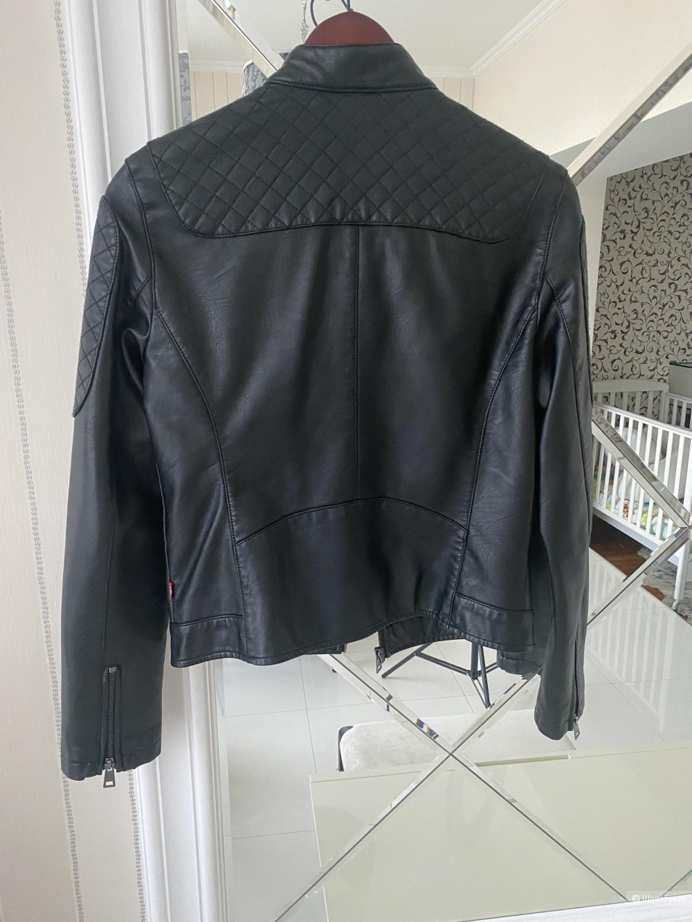 Куртка кожаная Levi’s, размер S