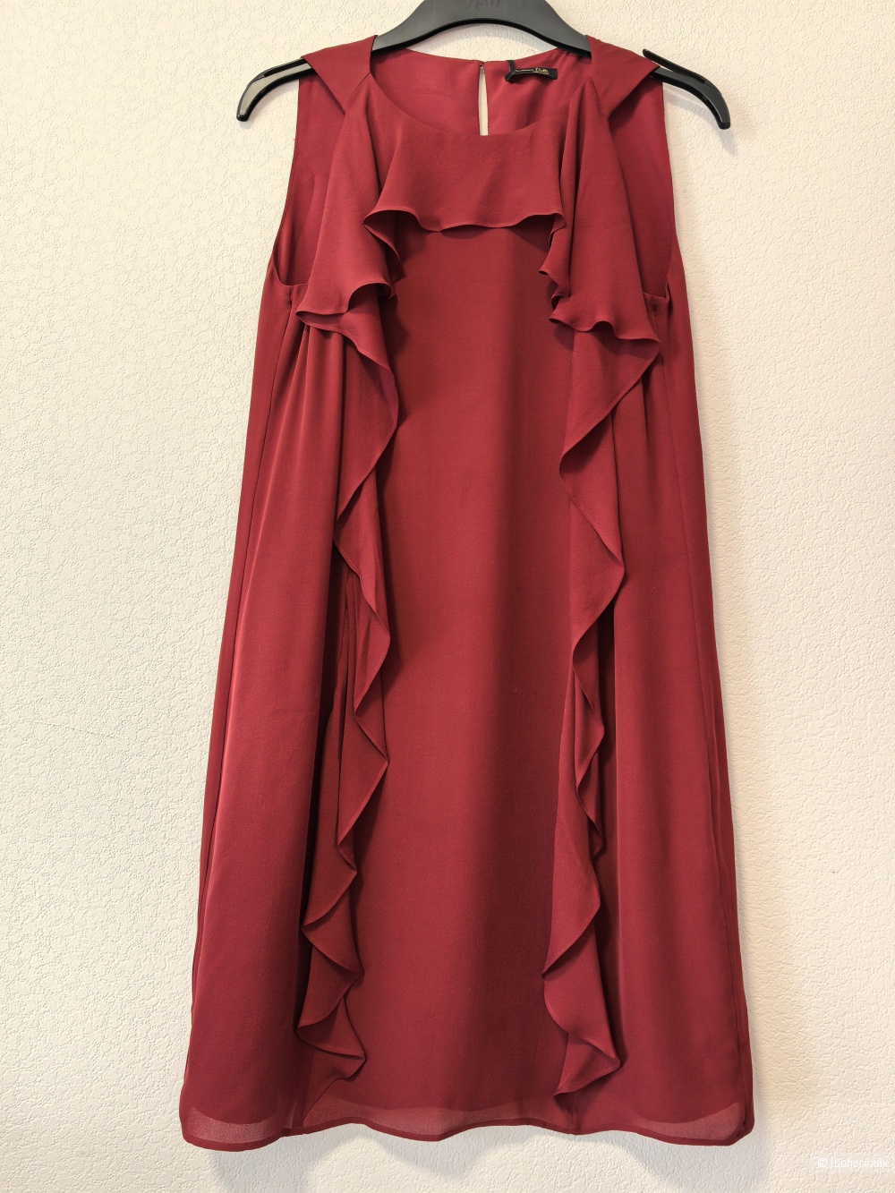 Шёлковое платье Massimo Dutti EUR 40