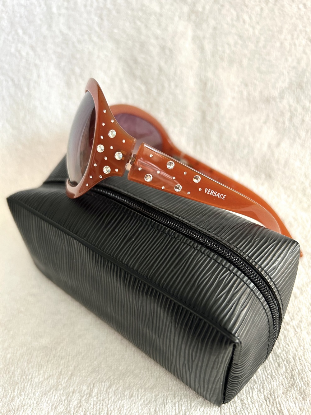 Солнцезащитные очки Versace. One size