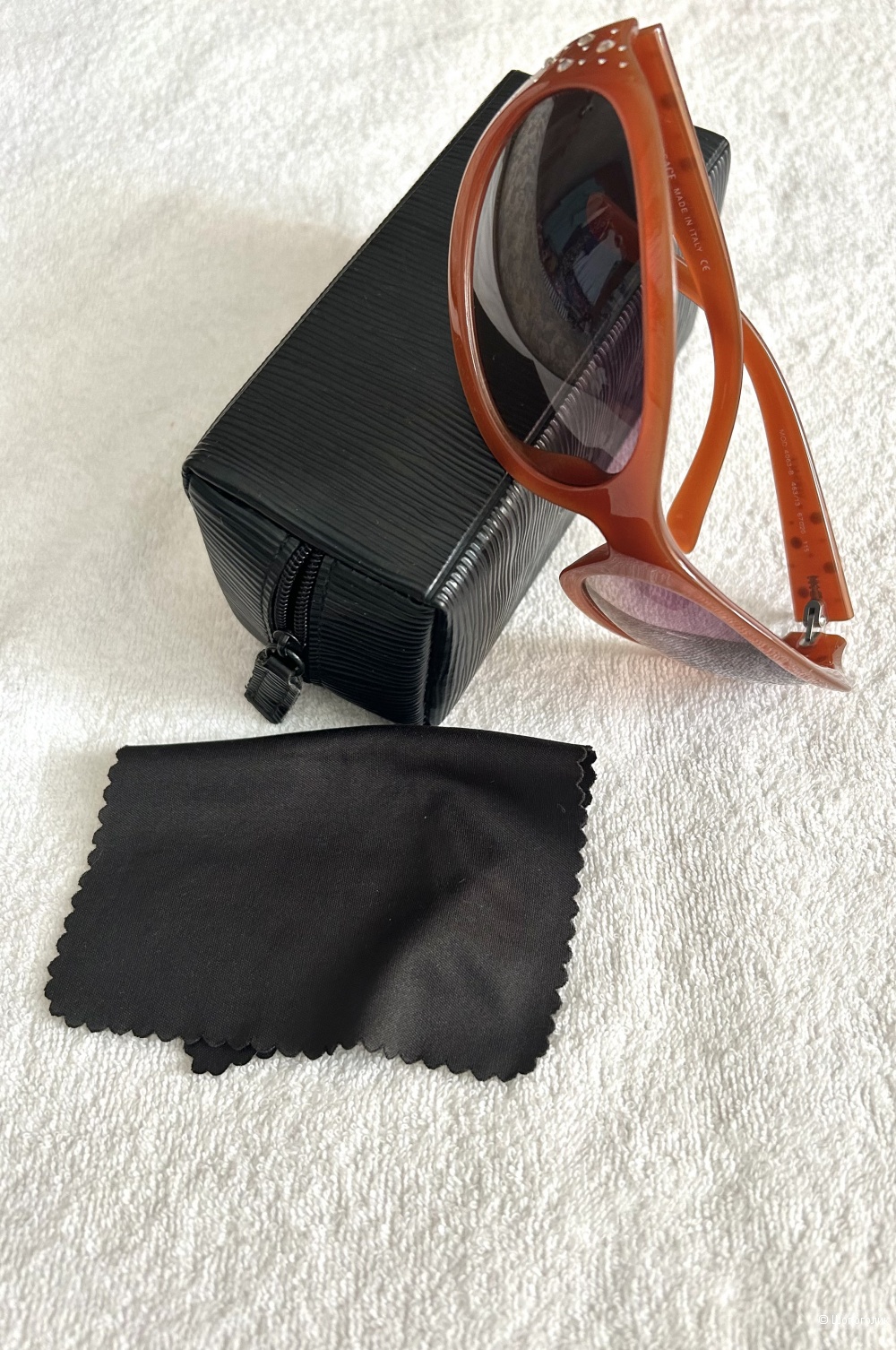 Солнцезащитные очки Versace. One size