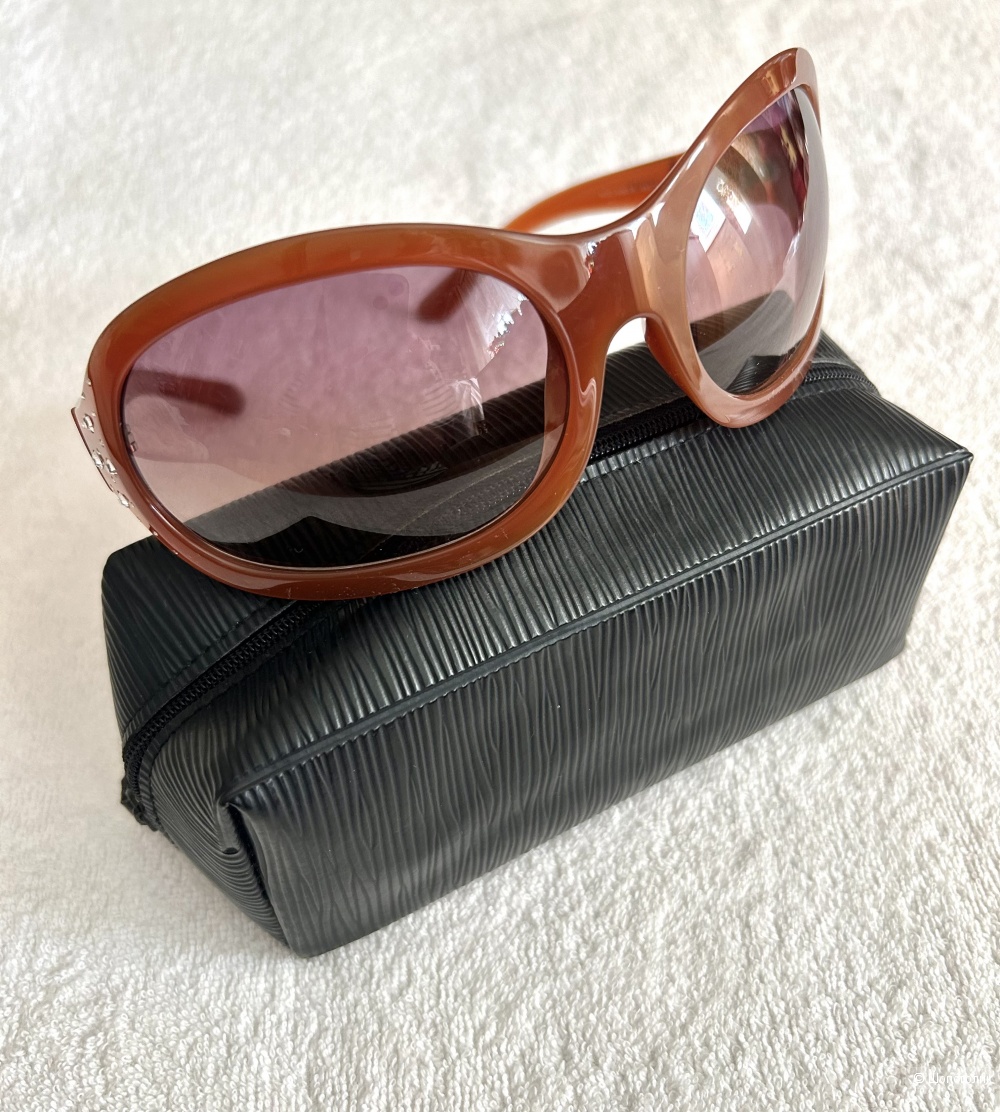 Солнцезащитные очки Versace. One size