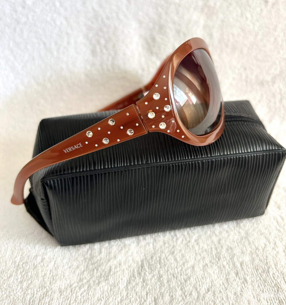 Солнцезащитные очки Versace. One size