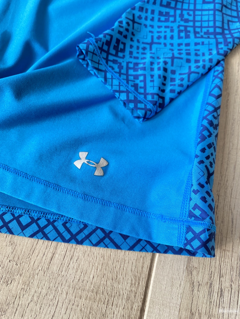 Лонгслив Under Armour