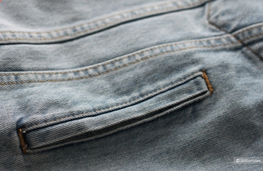 Джинсовая куртка DAD TRUCKER бренда Levis, размер M