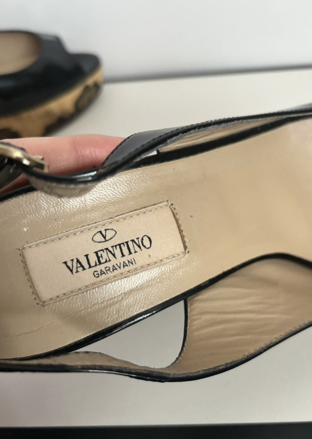 Босоножки Valentino Garavani, размер 37