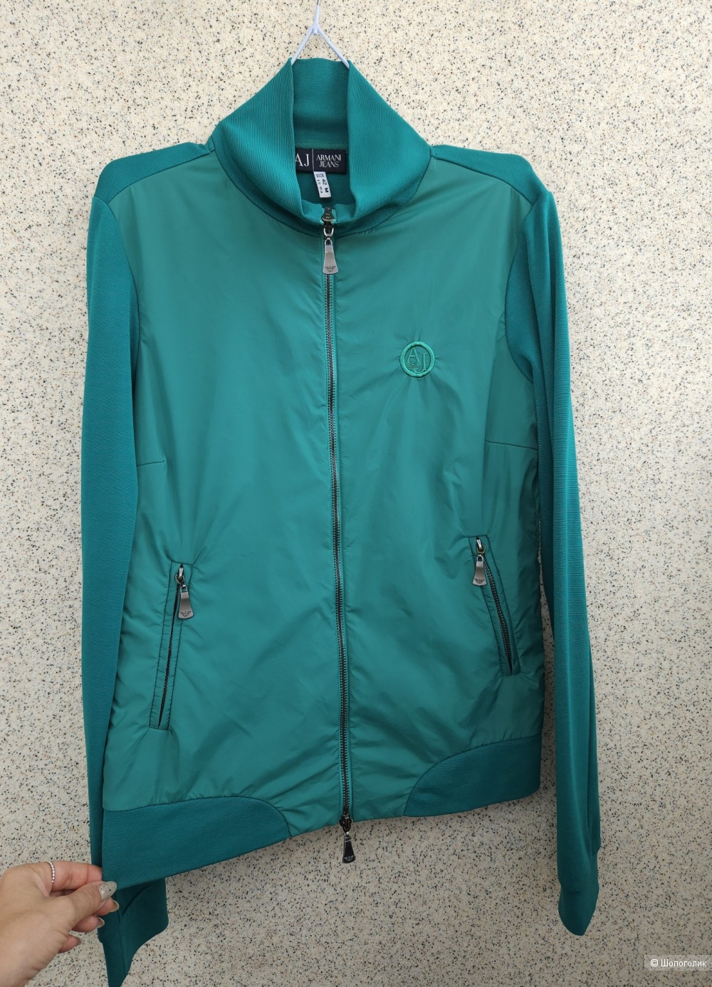 Ветровка Armani Jeans, M