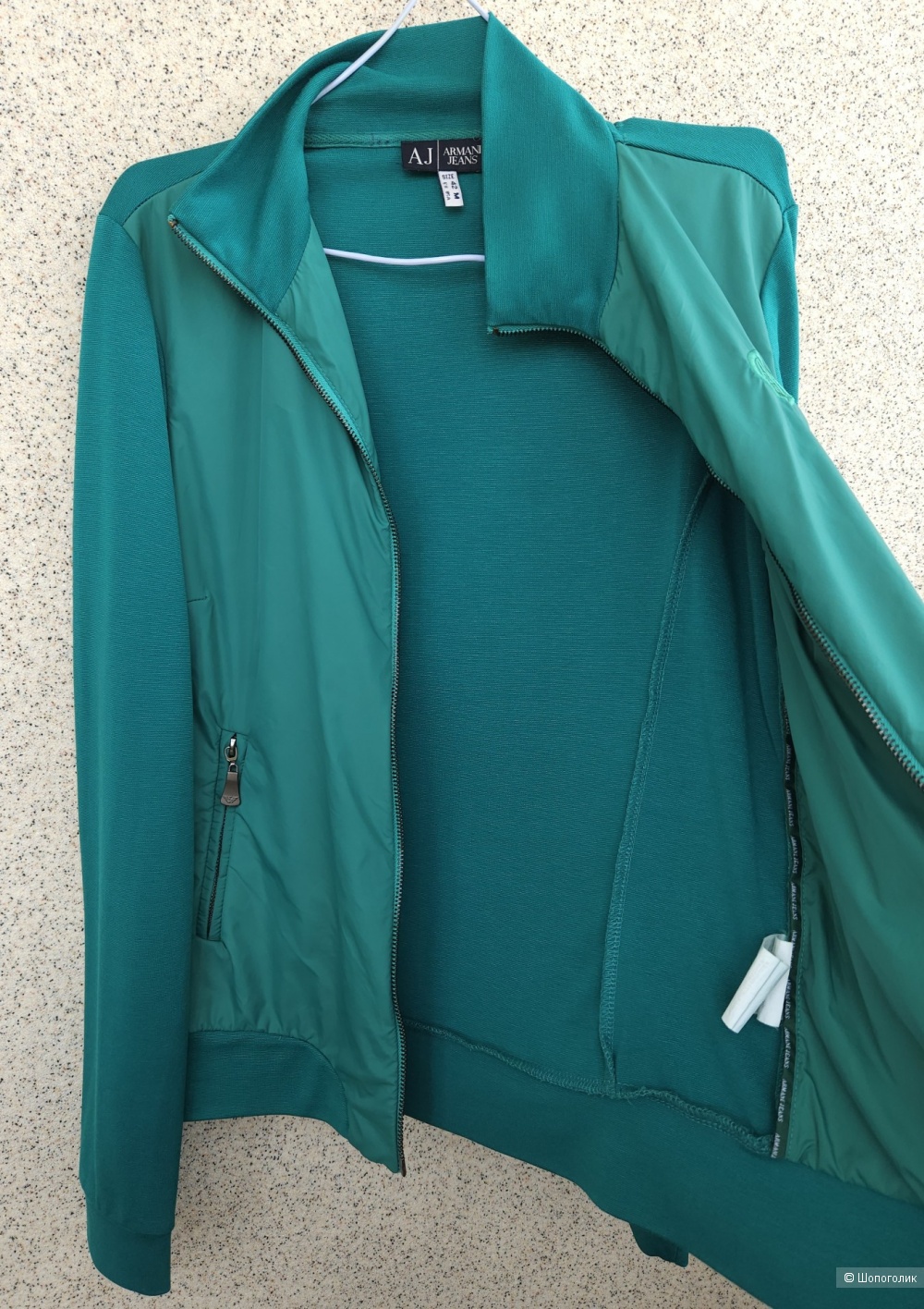 Ветровка Armani Jeans, M