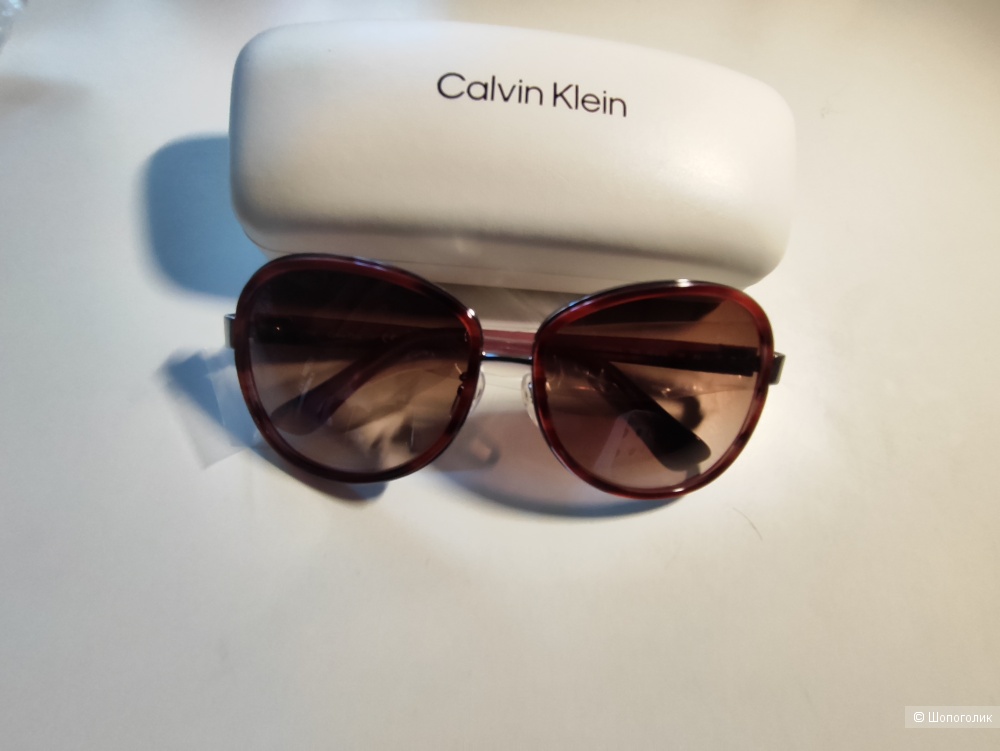 Очки солнцезащитные Calvin Klein