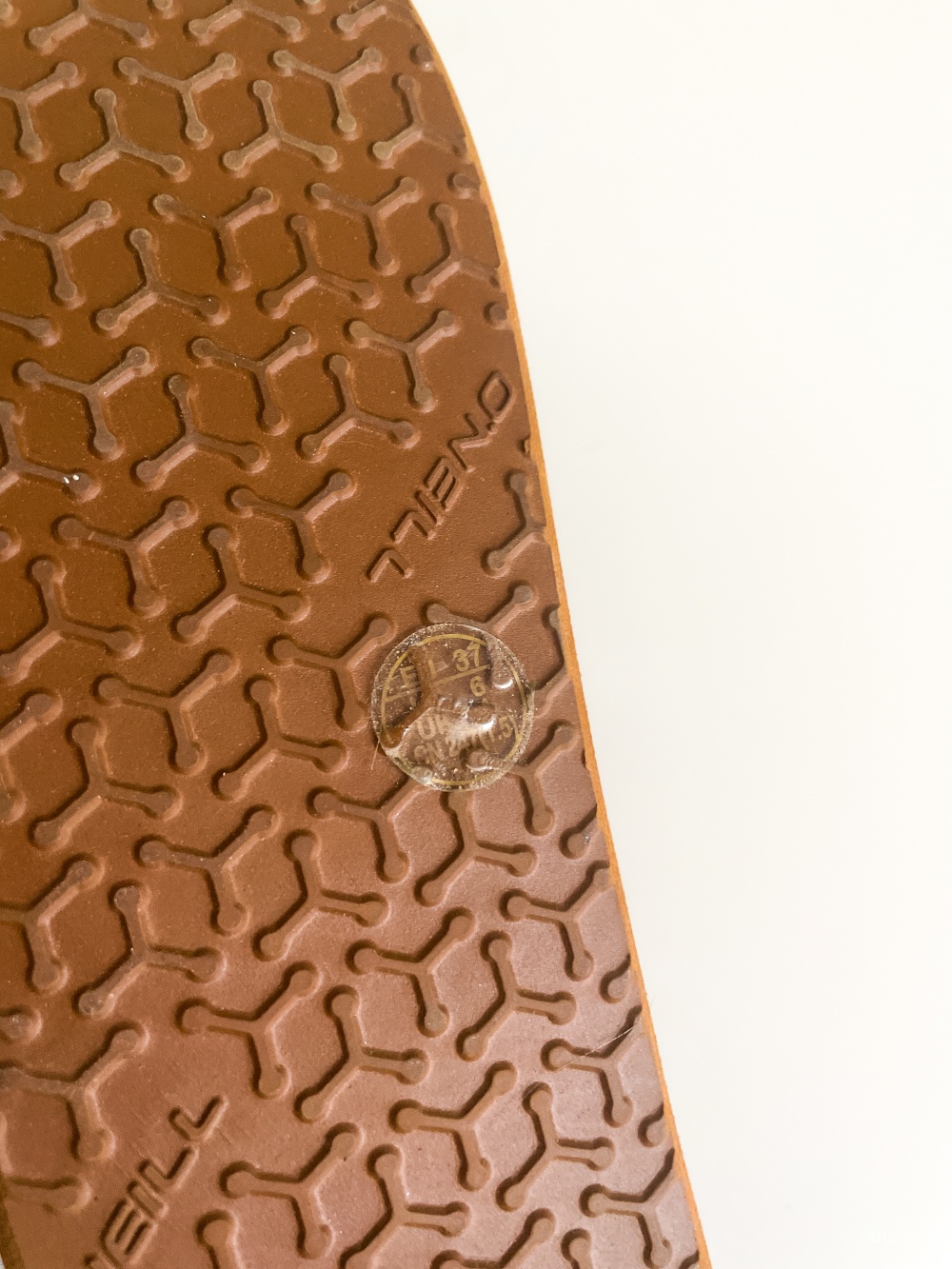 ONeill шлепки 37 новые