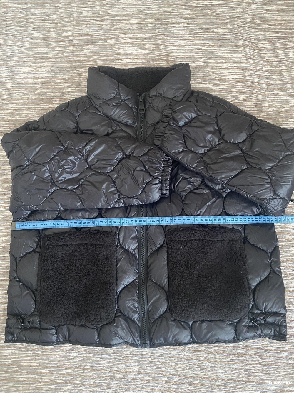 Демисезонная куртка DKNY, размер L.