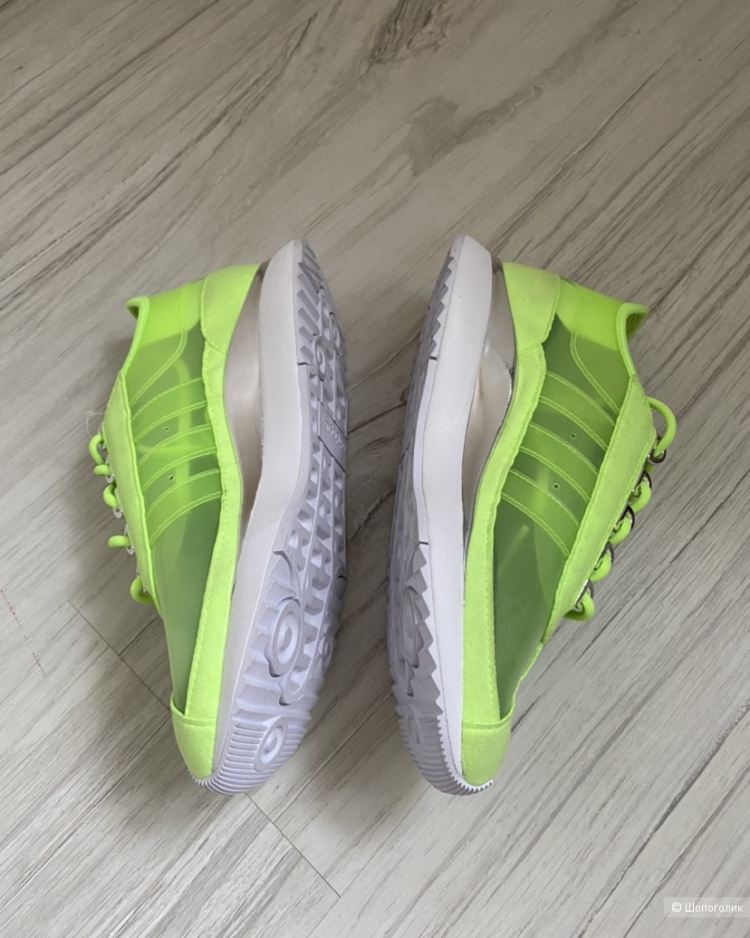 Кроссовки Adidas 38