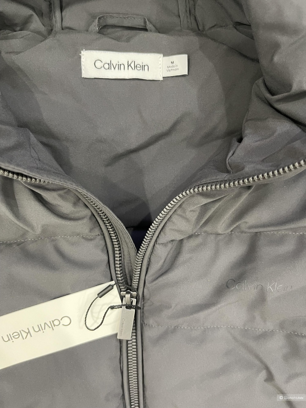 Куртка пуховик Calvin Klein размер М ( Росс 50)