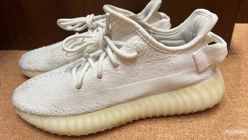 Кроссовки ADIDAS YEEZY Yeezy Boost  38 размер