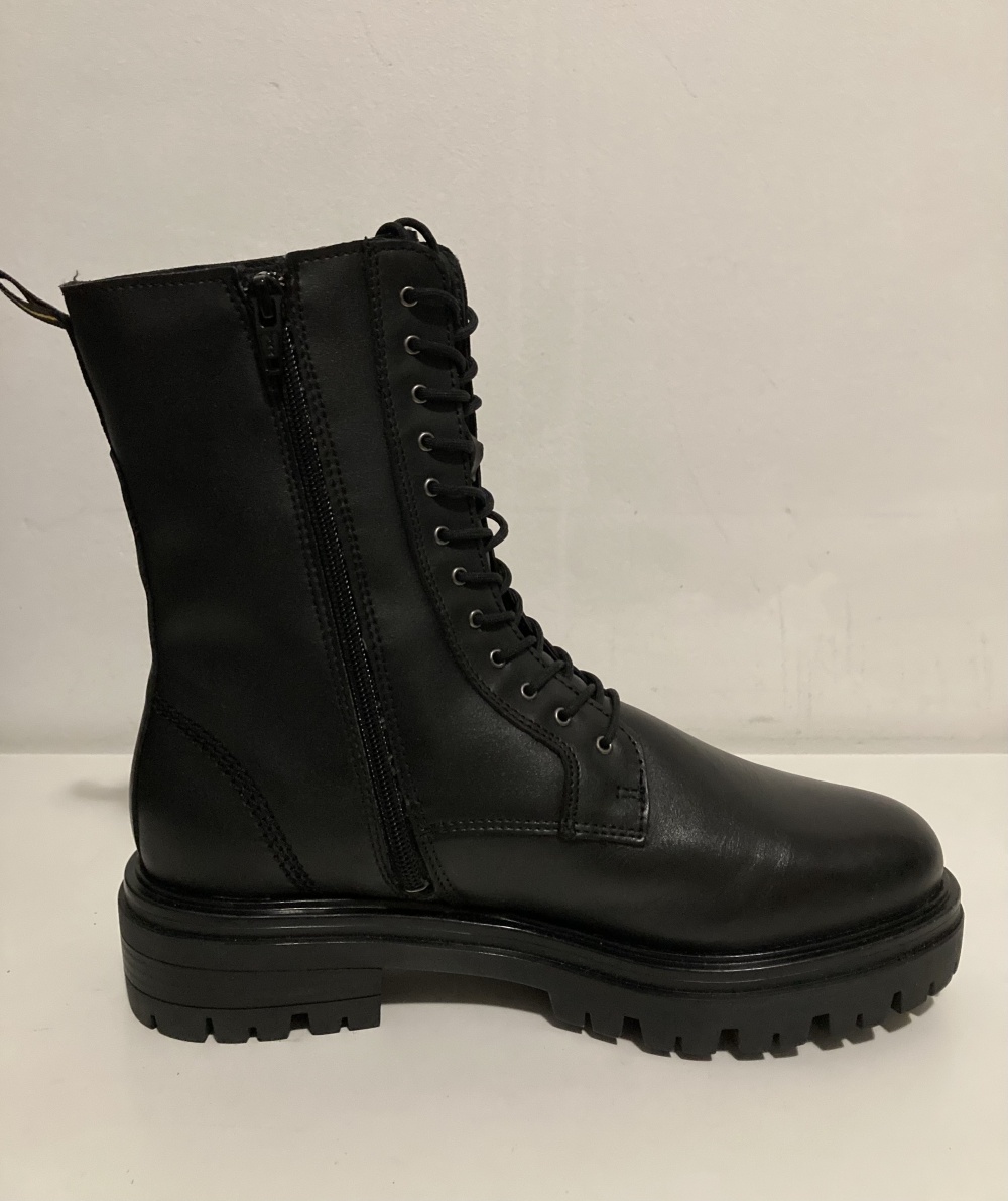 Ботинки “ Tamaris ”, 39 размер