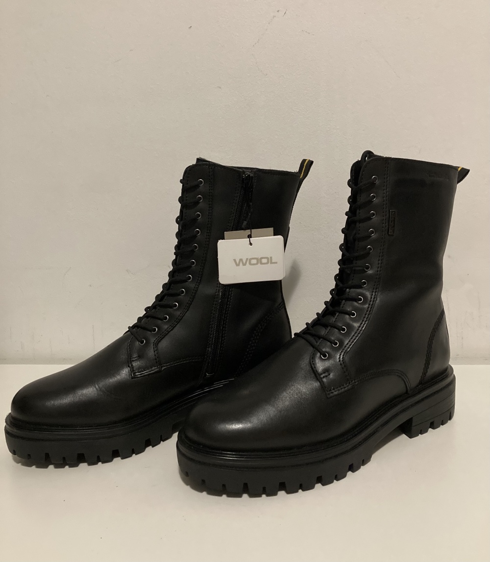 Ботинки “ Tamaris ”, 39 размер