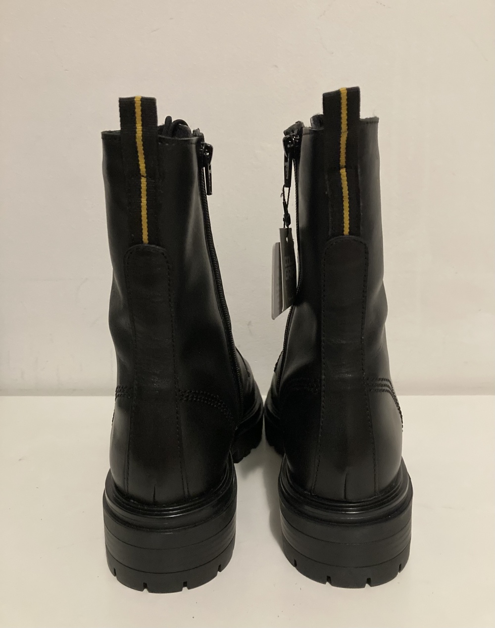 Ботинки “ Tamaris ”, 39 размер