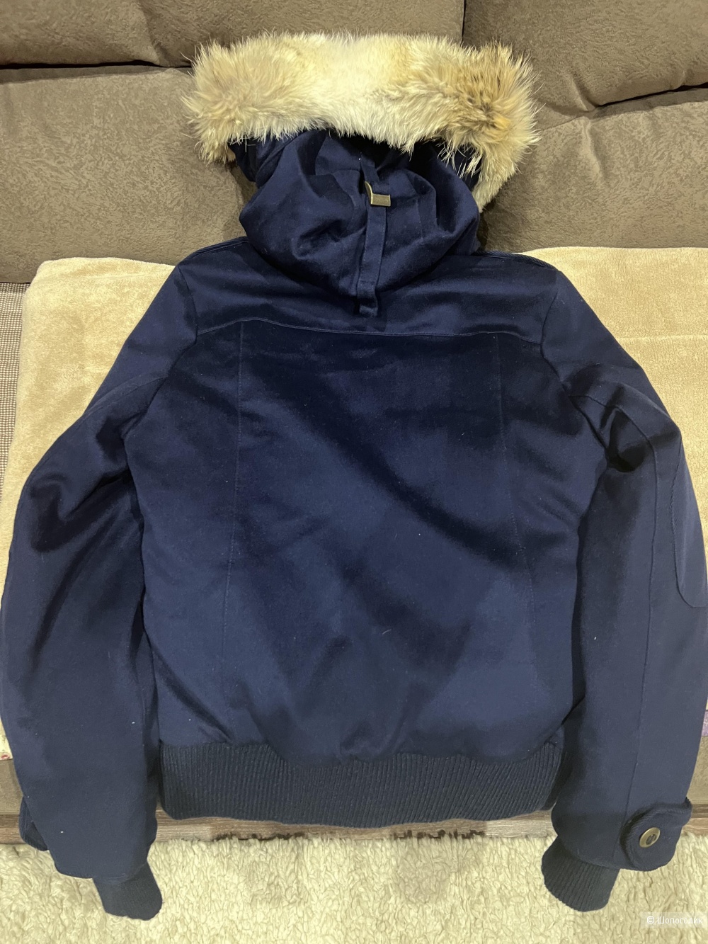 Женский бомбер Canada Goose Branta M.
