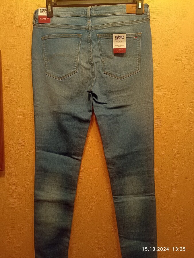 Джинсы  Tommy Jeans HILFIGER, размер 33/32