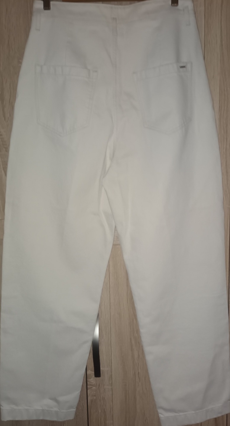 Джинсы MASSIMO DUTTI, EUR 40 на 46-48 размер