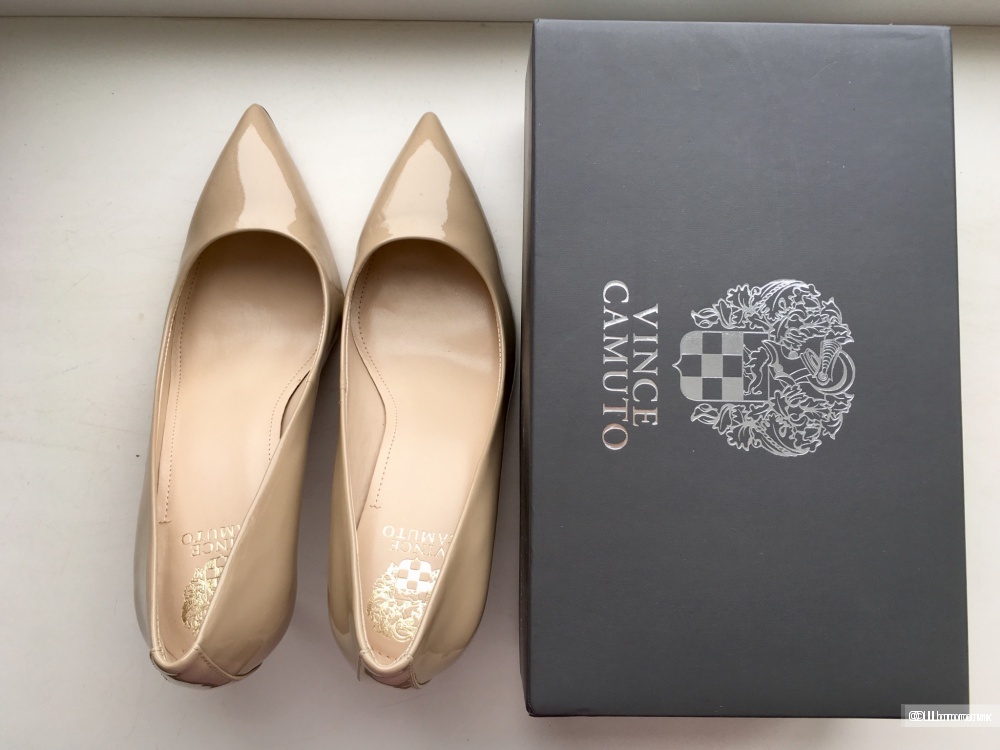 Туфли-лодочки VINCE CAMUTO р.9,5 (на 39-39,5)